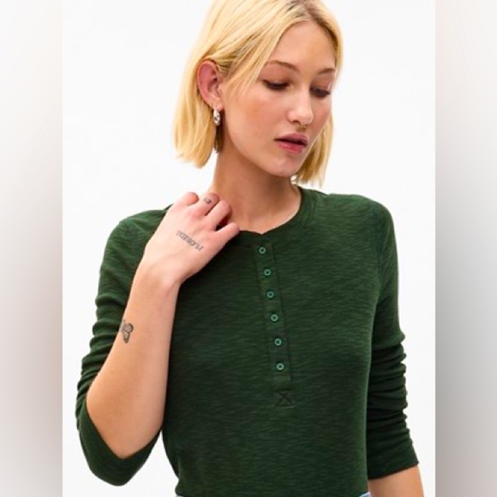 GAP Essential Rib Henley